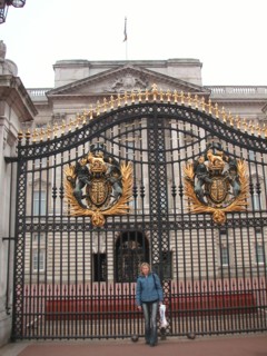 У ворот Букингемского дворца